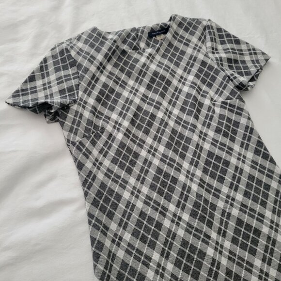 Comfy Casual Tommy Hilfiger Plaid - Picture 3 of 7